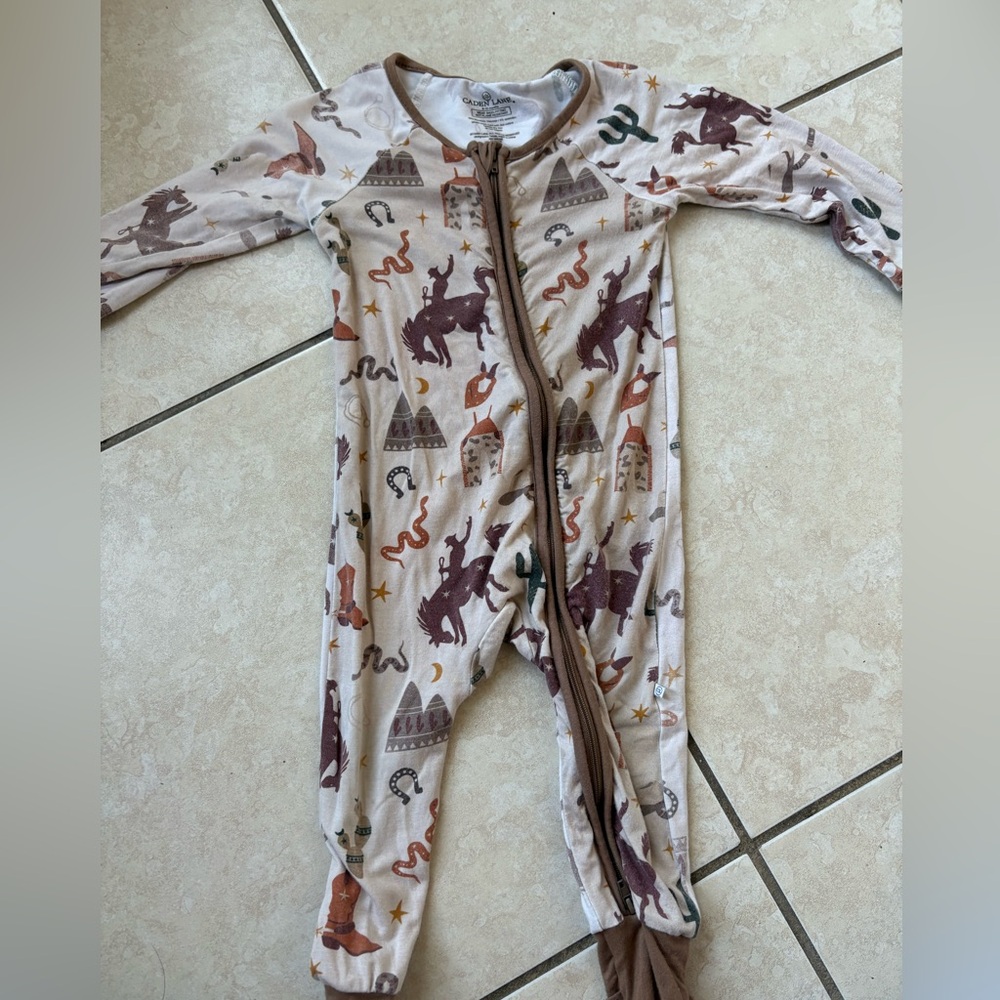 Caden Lane Beige and cowboy Footie